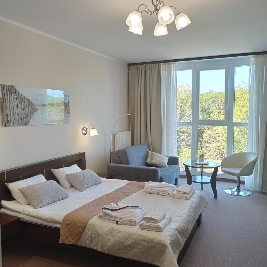 Apartament Promenada Park 코워브제크 외부 사진