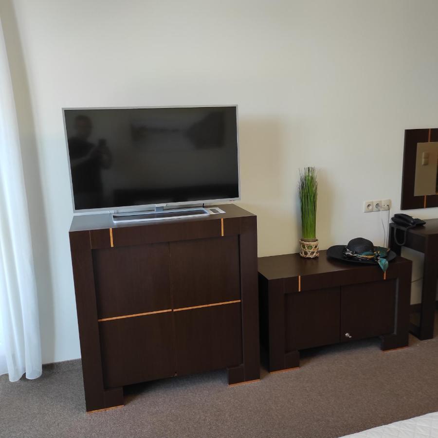 Apartament Promenada Park 코워브제크 외부 사진